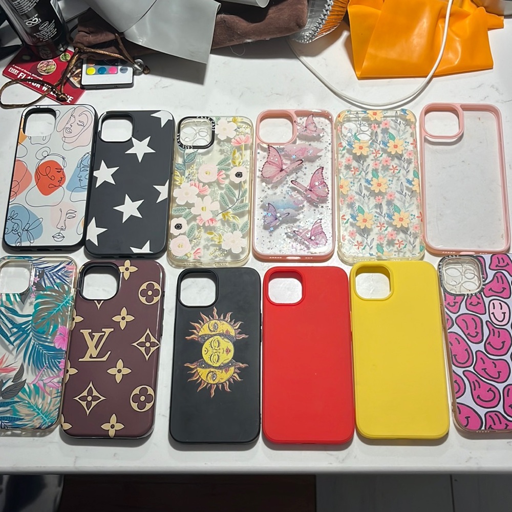 iPhone 13 cases $5 each.  Dm me for availability before buying